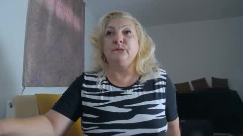 Clara online show from 05-17-26, 11:28