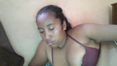 Clarah0123 online show from 02-07-25, 10:08