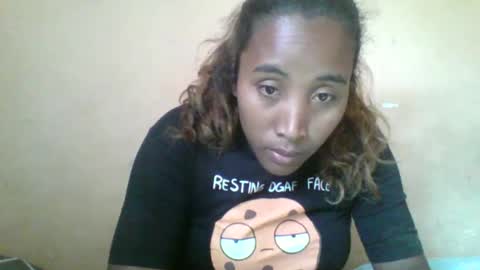 Clarah0123 online show from 09-24-25, 07:55