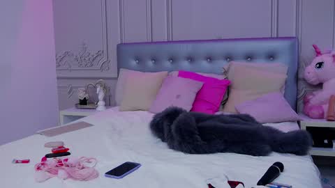 ClaraHazel online show from 02-01-25, 10:59