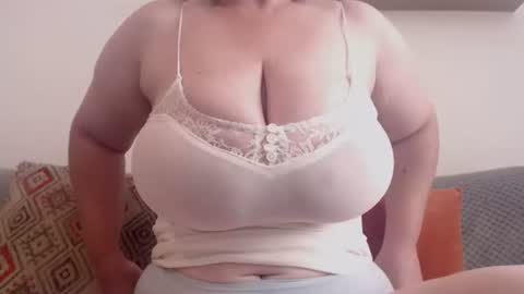 Clara online show from 07-17-26, 02:56