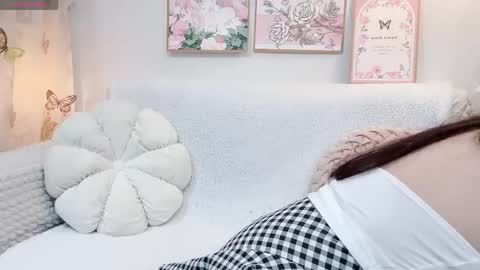 Snapshot of clari_yumi chatting on 04-28-26, 02:27 Clari online show from 04-28-26, 02:27