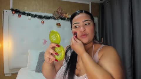 Snapshot of clarigil chatting on 12-10-24, 01:44 clarigil online show from 12-10-24, 01:44