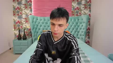 Clark online show from 04-04-26, 07:06