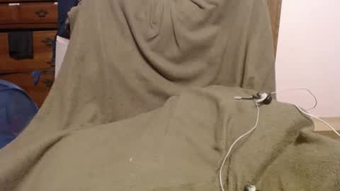 Snapshot of classac83 chatting on 02-02-25, 05:10 Classac83 online show from 02-02-25, 05:10