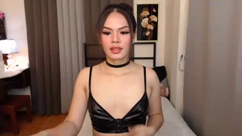 Snapshot of classy_maika chatting on 11-05-25, 07:08 maika online show from 11-05-25, 07:08