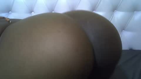 Snapshot of classy_zoey chatting on 10-14-25, 02:51 classy_zoey online show from 10-14-25, 02:51