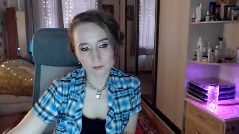 classyinna online show from 10-21-25, 08:37