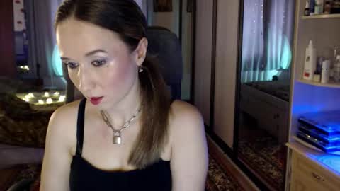 classyinna online show from 10-31-25, 05:08