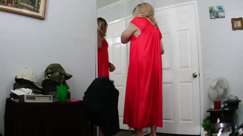 Claudia online show from 01-21-25, 05:30