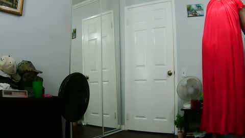 Claudia online show from 02-05-25, 05:20