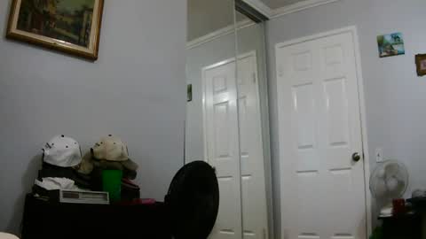 Claudia online show from 02-13-25, 05:54