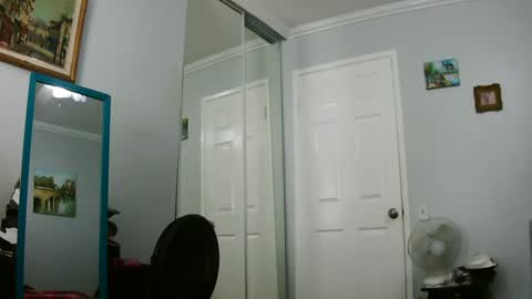 Claudia online show from 02-19-25, 05:06