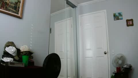 Claudia online show from 02-26-25, 03:52