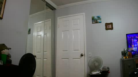 Claudia online show from 02-27-25, 01:59