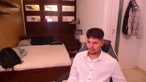 ClayMaddox online show from 10-11-25, 05:17