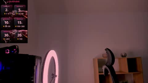 Cleo Adams online show from 11-04-25, 04:44