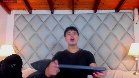 clement_reyes online show from 11-23-25, 04:29