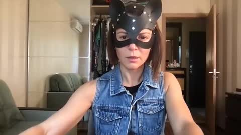 cleo_catra online show from 10-02-25, 11:17