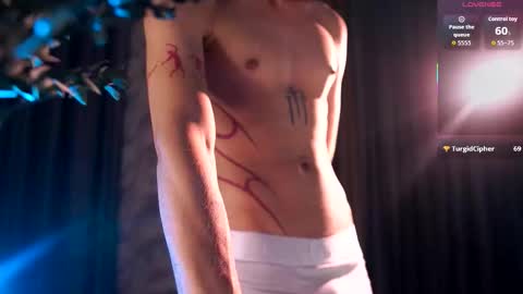 Snapshot of cleo_stringer20 chatting on 02-28-26, 08:04 Cleo online show from 02-28-26, 08:04