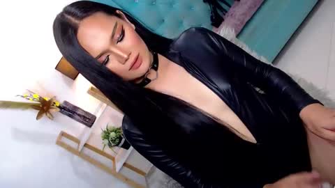 Cleo online show from 11-27-25, 12:02