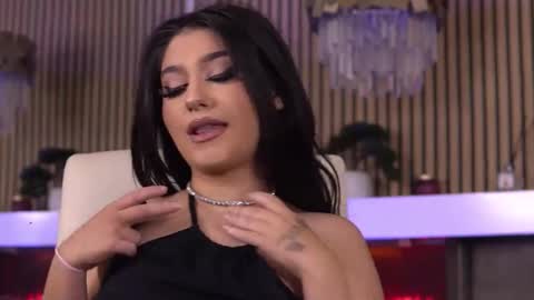 Snapshot of cleojenner chatting on 03-12-26, 11:38 CleoJenner online show from 03-12-26, 11:38