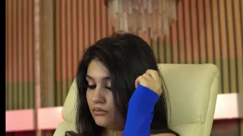 Snapshot of cleojenner chatting on 04-01-26, 02:03 CleoJenner online show from 04-01-26, 02:03