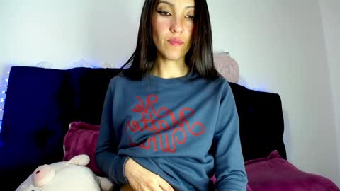  Nicol  online show from 12-12-24, 12:05