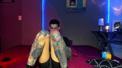 Snapshot of cleosexxx chatting on 03-30-26, 01:39 cleo y maikol online show from 03-30-26, 01:39