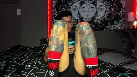 Snapshot of cleosexxx chatting on 04-03-26, 01:36 cleo y maikol online show from 04-03-26, 01:36