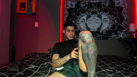 Snapshot of cleosexxx chatting on 04-04-26, 03:05 cleo y maikol online show from 04-04-26, 03:05