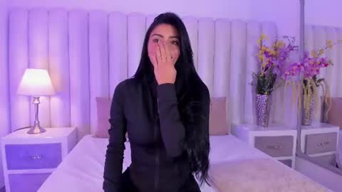 Snapshot of cleosteele_ chatting on 07-11-26, 08:39 CleoSteele online show from 07-11-26, 08:39