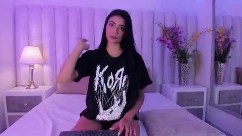 Snapshot of cleosteele_ chatting on 07-25-26, 12:36 CleoSteele online show from 07-25-26, 12:36