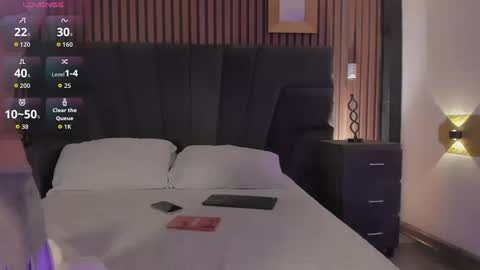 cleowhite_ online show from 09-25-25, 05:11