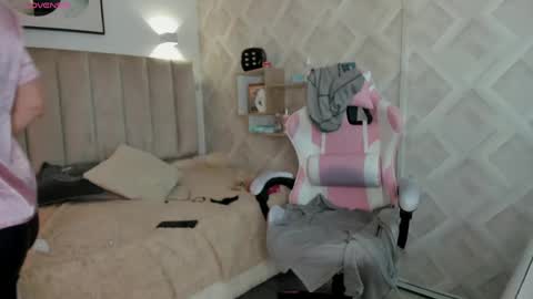 clhoe_johnson_ online show from 05-01-26, 12:32