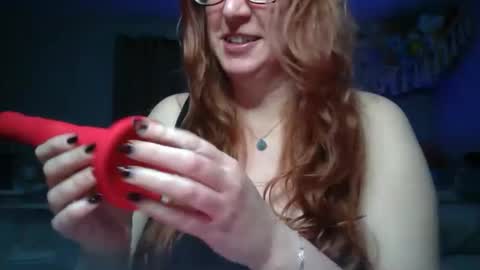 Snapshot of climaxfairy chatting on 04-28-26, 04:17 Kate online show from 04-28-26, 04:17