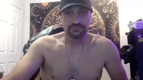 Snapshot of clintwood12 chatting on 10-04-25, 07:28 chad online show from 10-04-25, 07:28