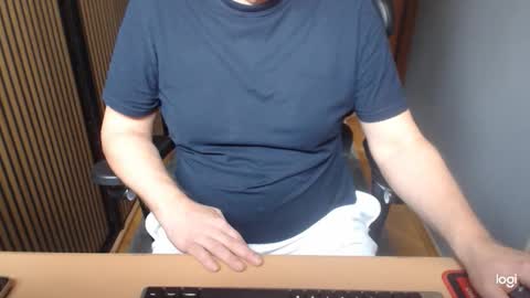 Snapshot of clit_fan chatting on 03-27-26, 10:59 Rob online show from 03-27-26, 10:59