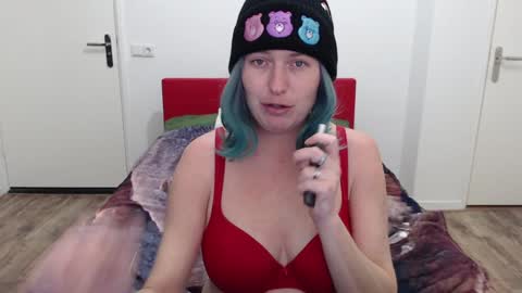 Snapshot of clittytastic chatting on 01-28-25, 09:08 Syl online show from 01-28-25, 09:08