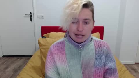 Snapshot of clittytastic chatting on 02-16-25, 07:49 Syl online show from 02-16-25, 07:49