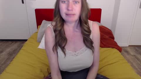 Syl  online show from 02-20-25, 06:24