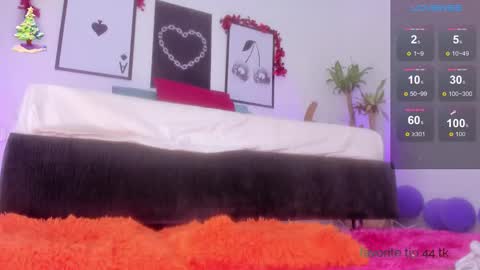 cloe_25 online show from 12-30-24, 02:09