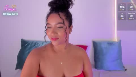Snapshot of cloe_25 chatting on 02-11-26, 10:48 cloe_25 online show from 02-11-26, 10:48