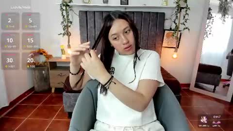 cloe_7 online show from 06-19-26, 02:21