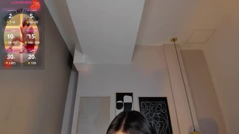 Cloe  online show from 10-16-25, 09:16