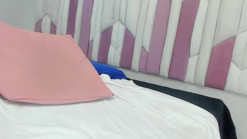 Snapshot of cloe_stanfort chatting on 01-09-25, 10:20 Cloe Stanfort online show from 01-09-25, 10:20