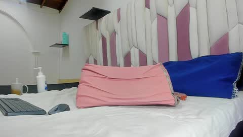 Snapshot of cloe_stanfort chatting on 01-21-25, 10:19 Cloe Stanfort online show from 01-21-25, 10:19