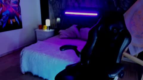 Snapshot of cloe_wills chatting on 10-16-25, 06:53 Cloe online show from 10-16-25, 06:53