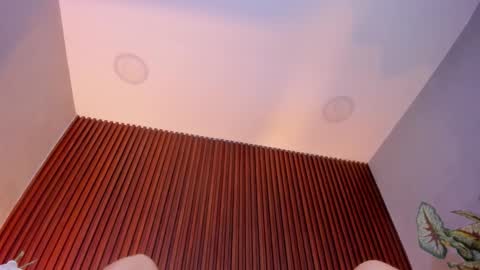 CHARLOTTE online show from 10-10-25, 07:29