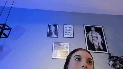 Snapshot of cloedurant chatting on 03-24-26, 11:37 cloedurant online show from 03-24-26, 11:37